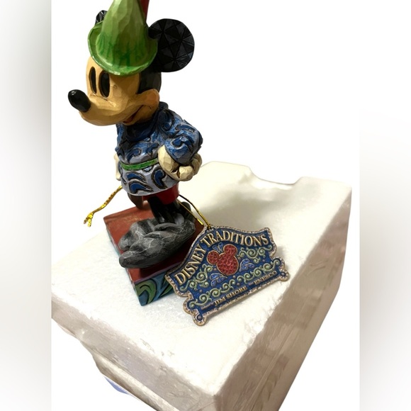 Enesco Disney Traditions Jim Shore "Sew Brave" Mickey Mouse Figurine With Tag - Picture 7 of 9